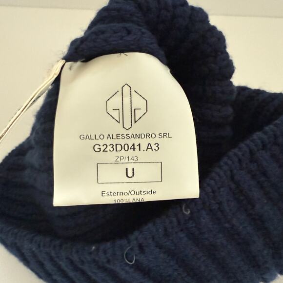 Golden Goose Hat Adult One Size Navy Wool KNit Pom Pom Beanie Winter Hat - Picture 6 of 9
